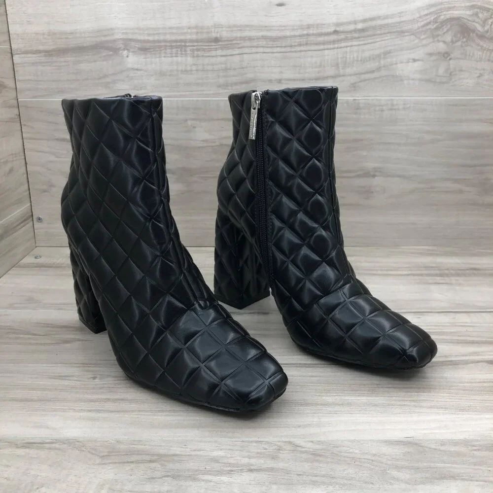 Cape Robbin Ankle Boots Womens 9 Black Quilted Zip Booties - Picture 3 of 11